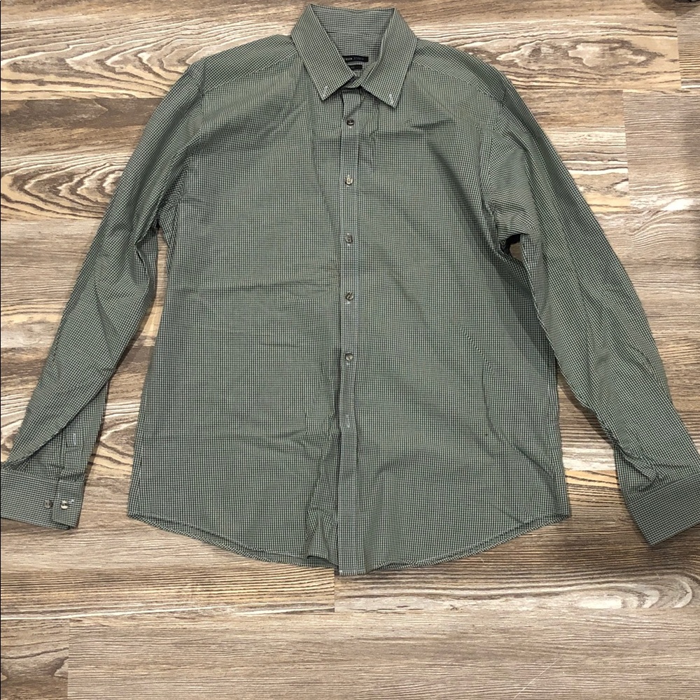 Van Heusen Men's Olive Button Down Shirt